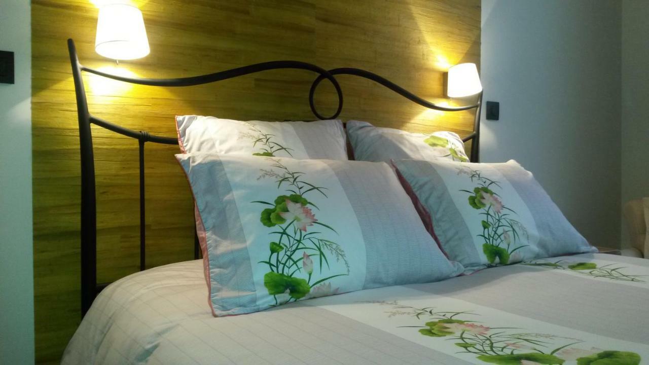 B&B Val Des Roses Μπριζ Εξωτερικό φωτογραφία